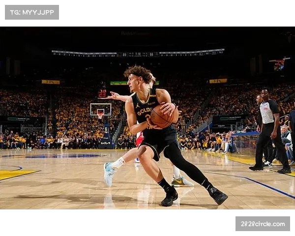 波杰姆斯基末节15分 勇士替补席贡献63分展现阵容深度