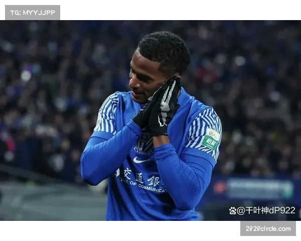 米内罗内切射门击中门柱 申花错失领先良机